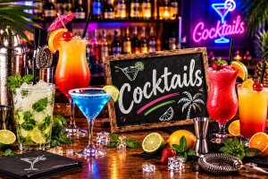 Bar u. Cocktail